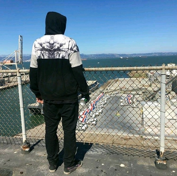 Vintage, New accessories and clothing - Picture 1 of 1